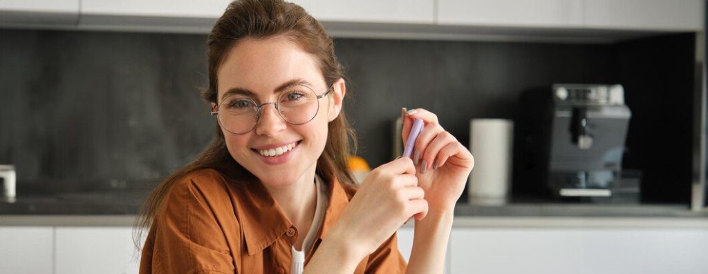 Portrait of beautiful young woman entrepreneur in glasses