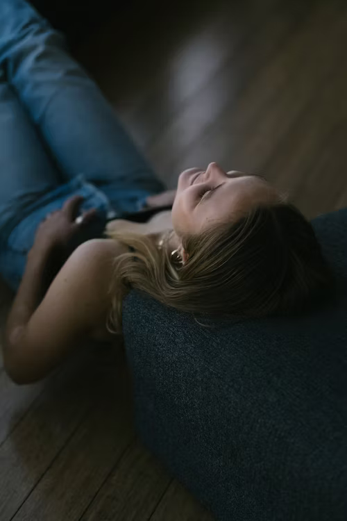 How Therapy Helps Overthinkers