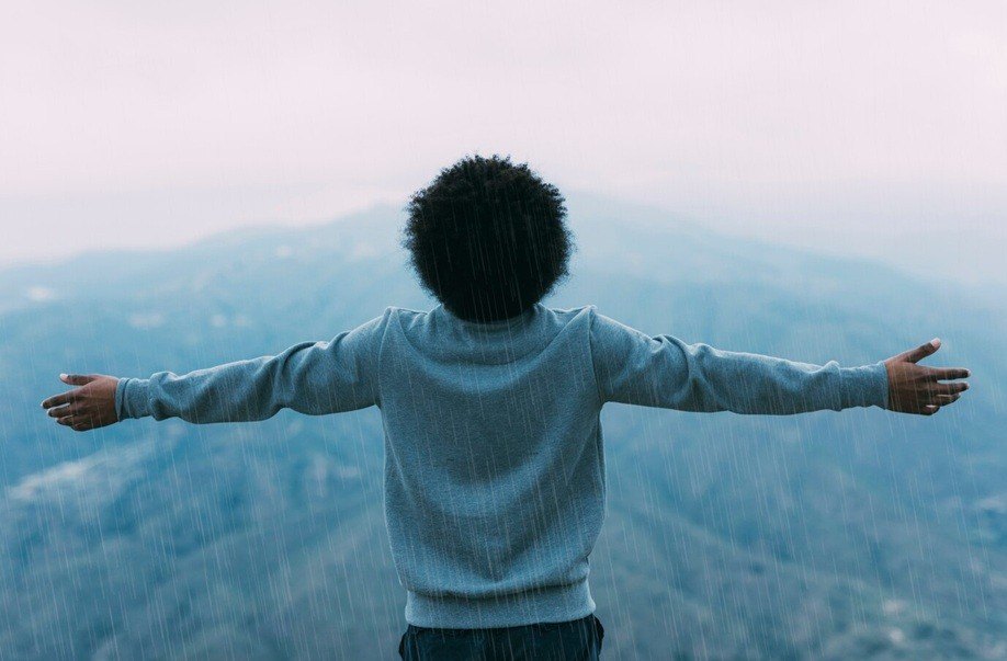 How to Trust in Yourself - Freedom concept with hiker on mountain